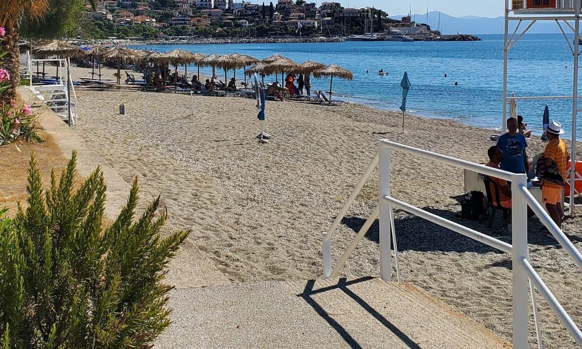 Paralio Astros Apartment | Εξαιρετική τοποθεσία. Great Location.