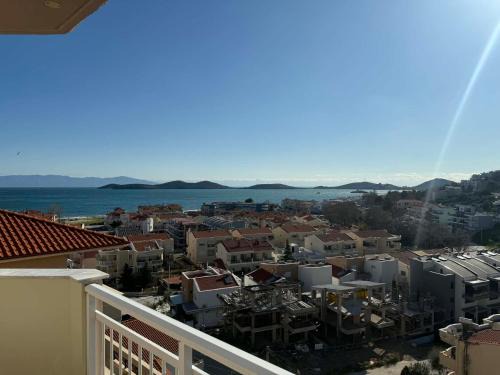 Nea Peramos Apartment | Μεζονέτα 3ου και 4ου ορόφου με μαγευτική θέα!