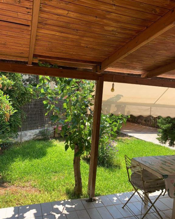 Kineta Apartment | Ξυλινο σπίτι δίπλα στην θάλασσα