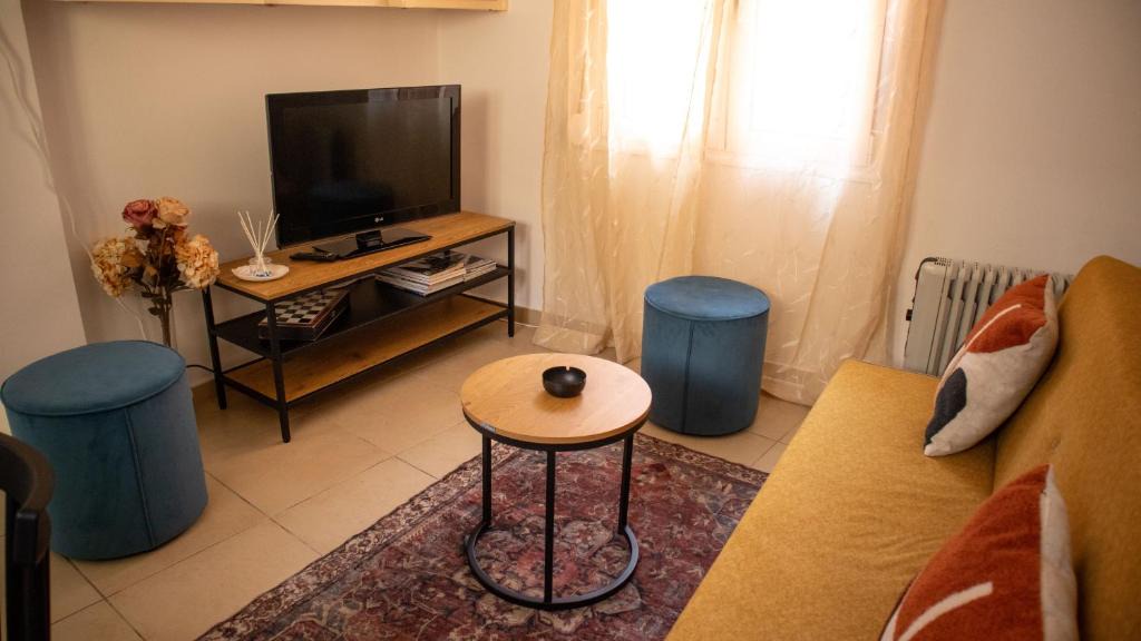 Mytilene House | Σπιτι στο κέντρο της πόλης