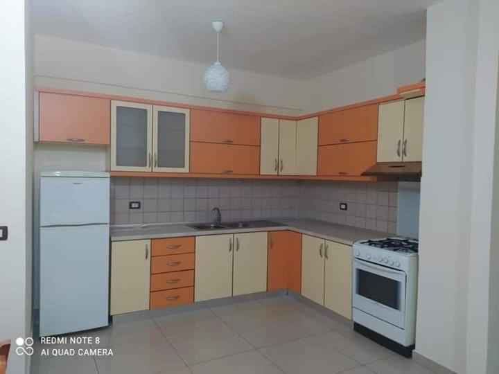 Sheqi i Vogel Apartment | 2cd C&S