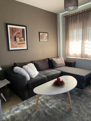 Larissa Apartment | 2DOORS & Free Parking
