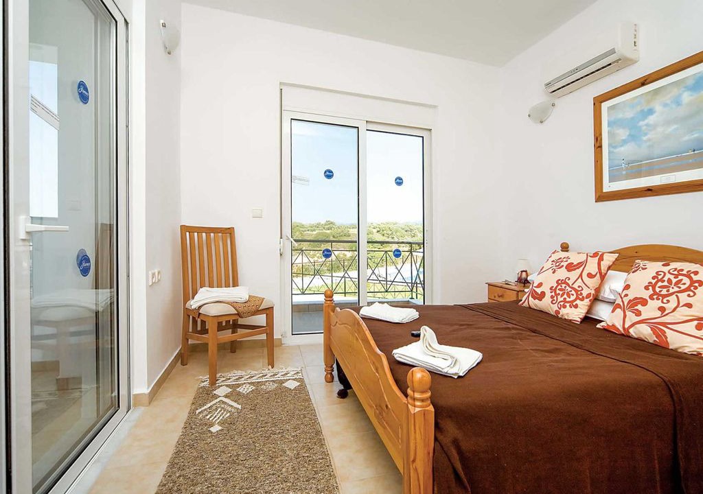 Fanai Villa | 3 bedroom Villa, sleeps 6 in Fanes with Pool, Air Con and WiFi