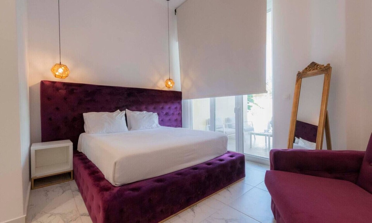 Nea Moudania Apartment | 4 Elemental Living Suites - Earth
