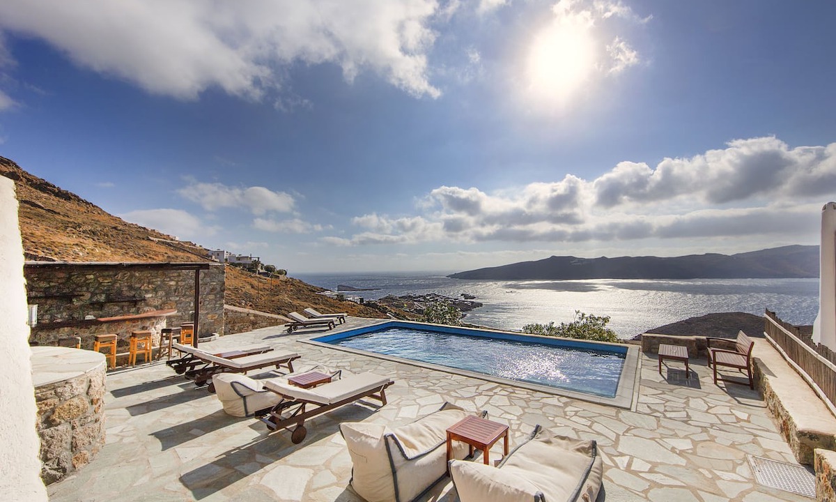 Mykonos Villa | 5 STARS Rated Traditional Villa W Infinite Sea View/Beach Walking Distance