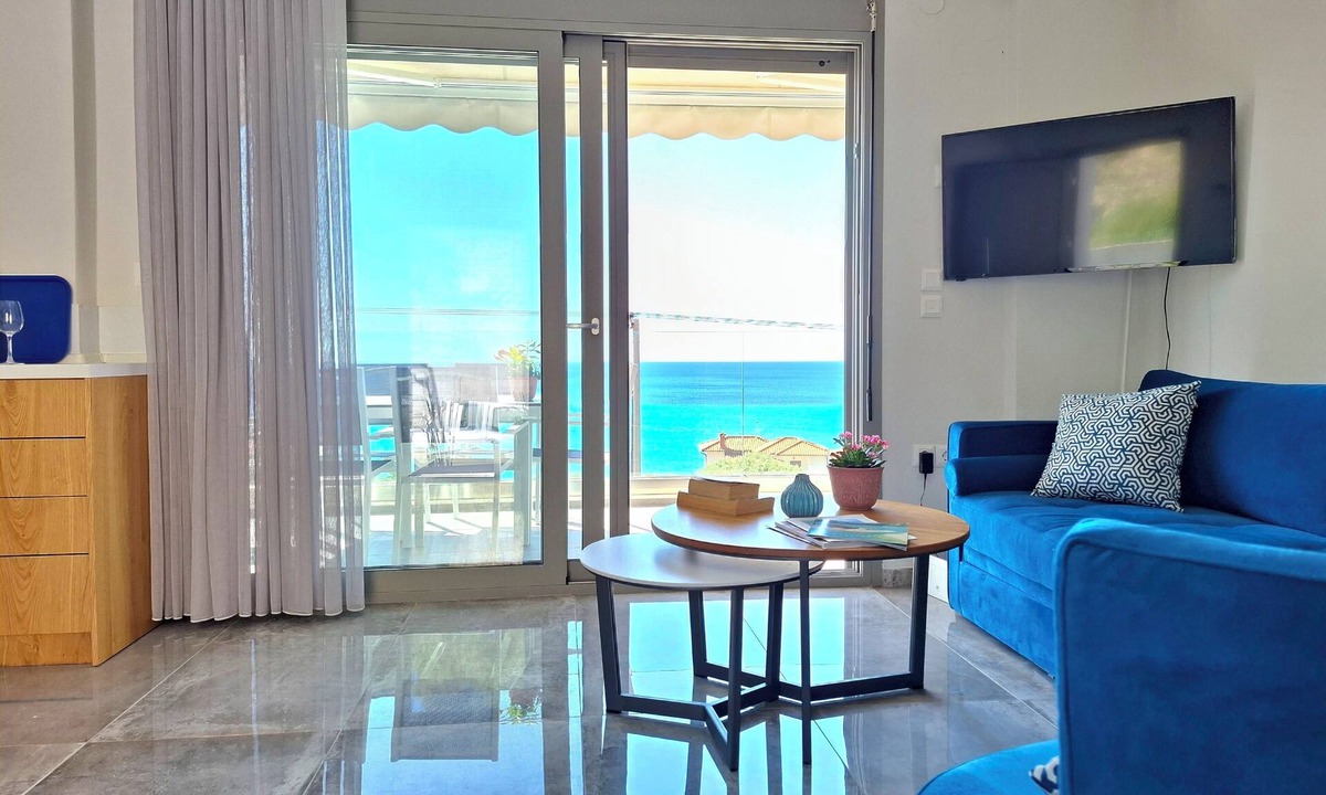 Kassandra House | A stunning newly-built house overlooking the blue Aegean sea!