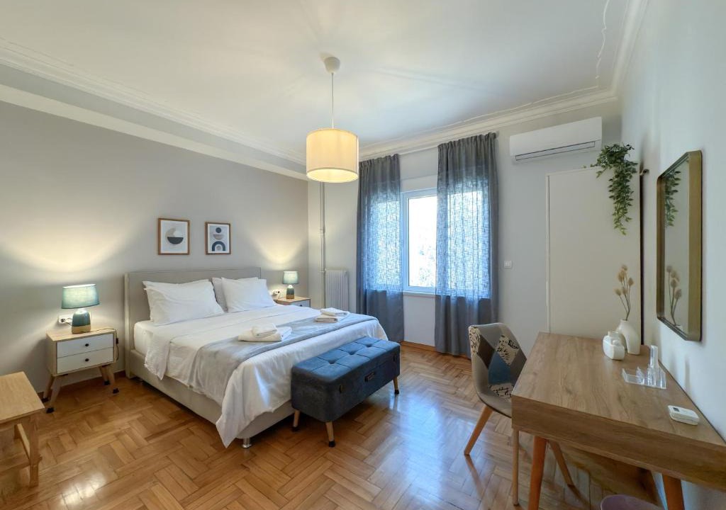 Omonia Apartment | Acropolis view 4 bedroom flat