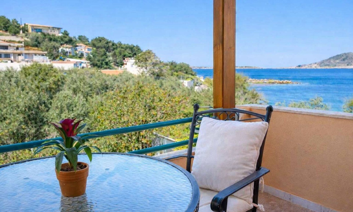 Kardamyla Apartment | Agali Beach - Sea View Apartment in Chios