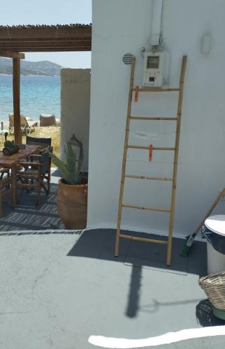 Psathi House | Agios Nikolaos Beach House Kimolos