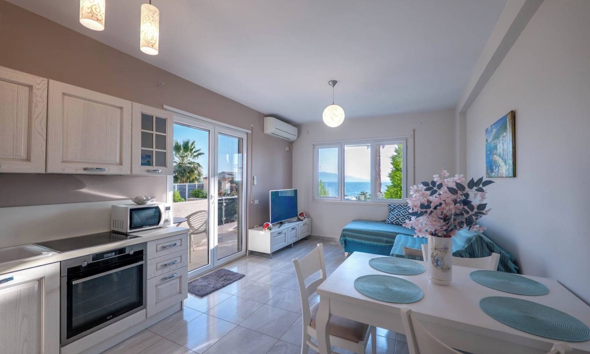 Sarande Apartment | Albania Dream Beachfront Apartment