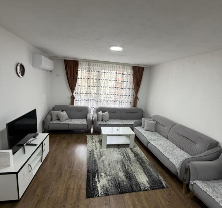 Sllatina e Madhe Apartment | Alexa Frank