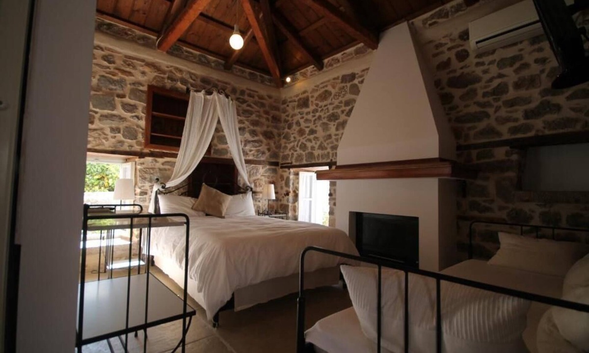 idhra Hotel | Alexandra Guesthouse