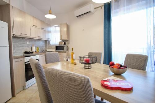 Nikaia-Agios Ioannis Rentis Apartment | Alfiora Home