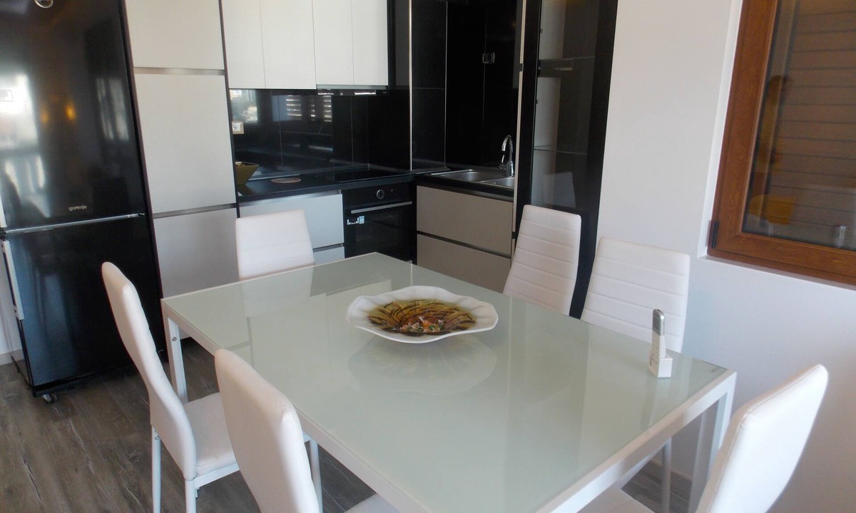 Qender Apartment | Alfred's Apartments