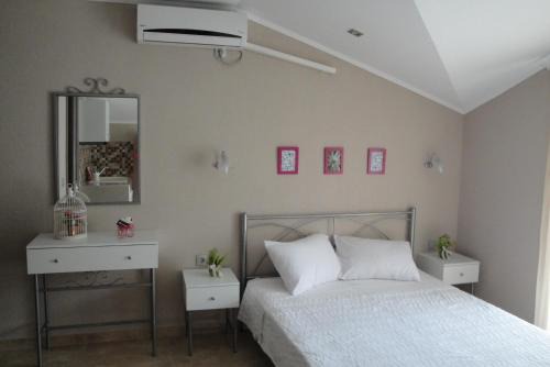 Asprovalta Apartment | Amaryllis Studios