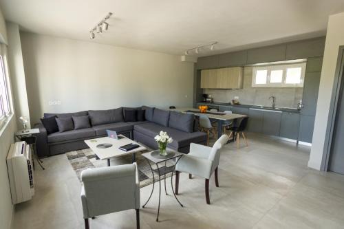 Leonidio House | Amera - Troumpas Family Apartments