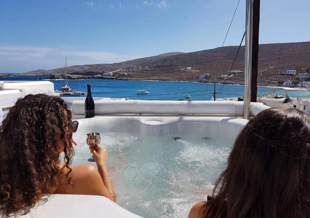 Karavostasis Apartment | AMO Folegandros