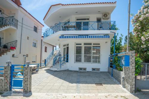Mola Kalyva Apartment | Antonis Rooms