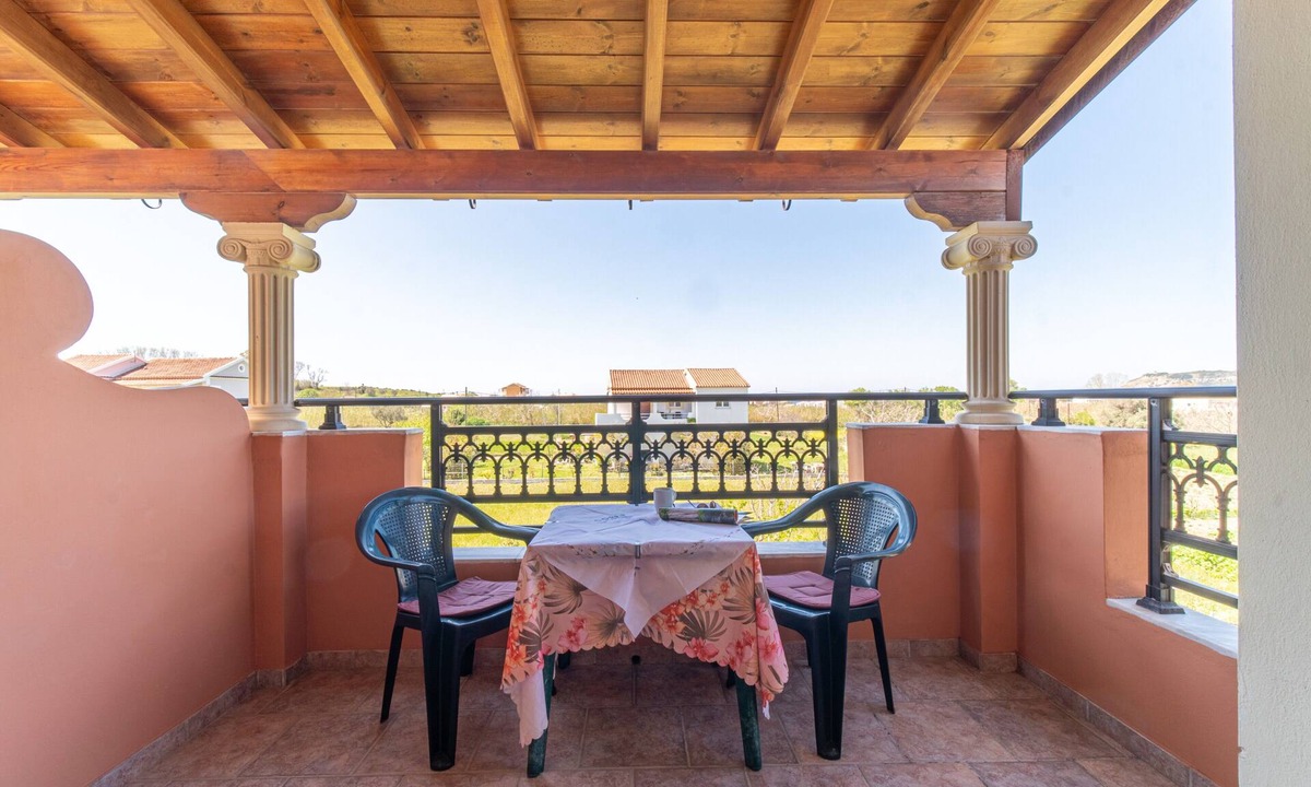 Arillas Apartment | Apartment "Giannis 3" with Shared Garden & Wi-Fi