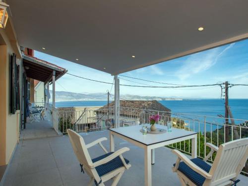 Agni Apartment | Apartment Studio mit atemberaubendem Blick auf das Meer by Interhome