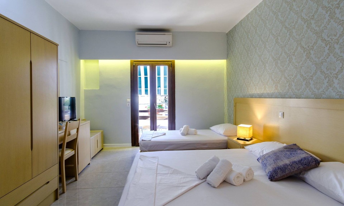 Kini Hotel | Aphrodite Hotel Syros