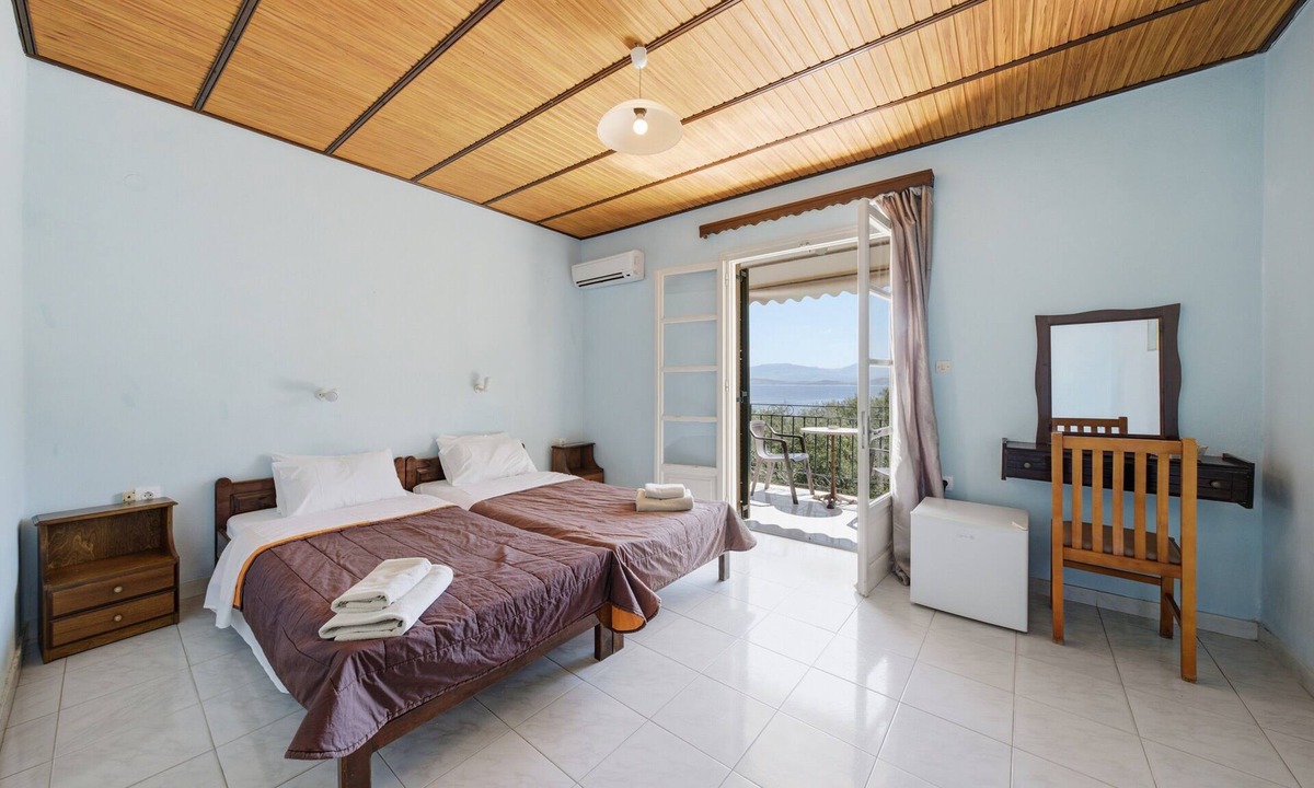 Apraos Apartment | Apraos Bay Hotel Room 5 Studio with Sea View, Wi-Fi and Air Conditioning
