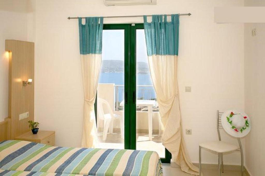 Megala Chorafia Apartment | Aptera Paradise With Sea View