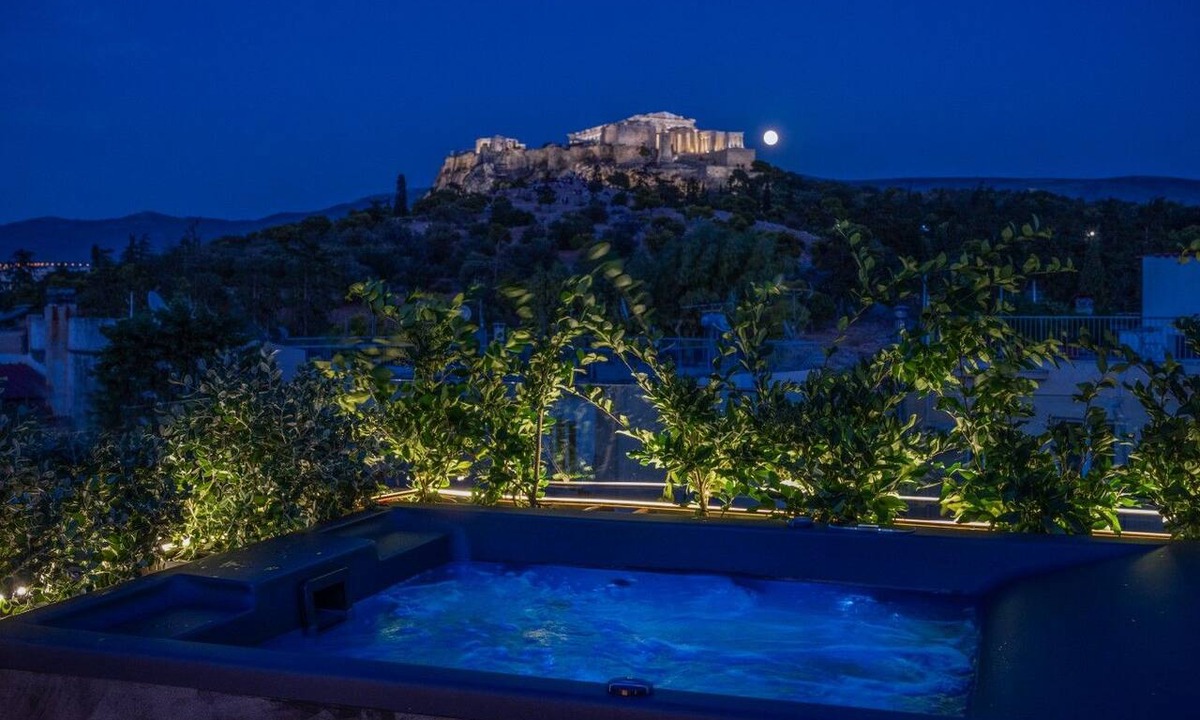 Thissio House | Architect’s Masterpiece Villa with Private Rooftop