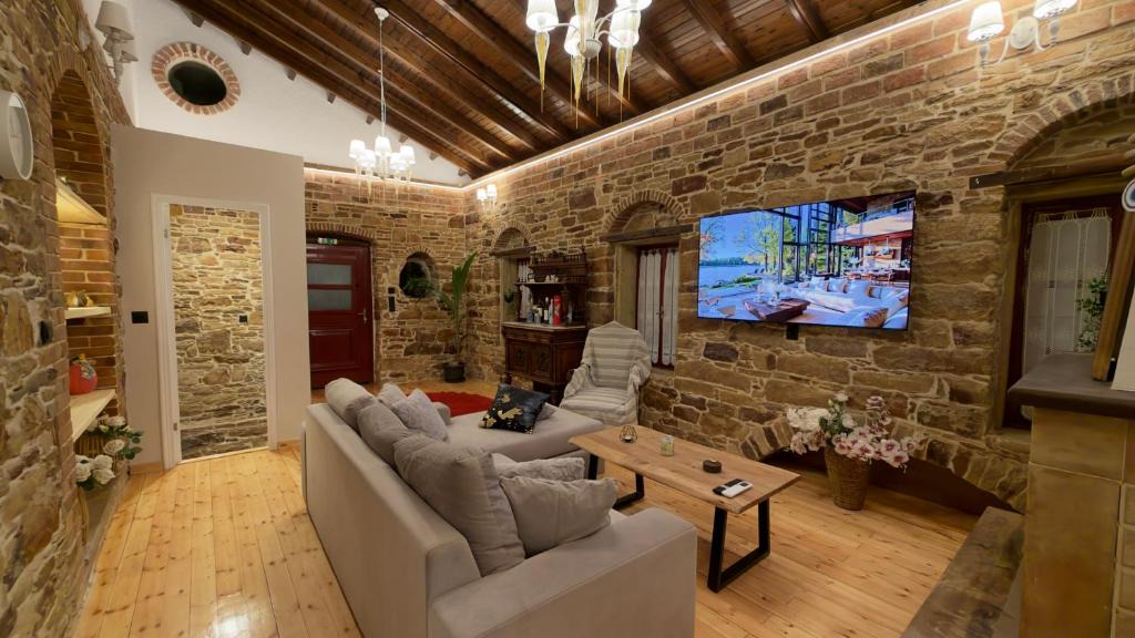 Thimiana Villa | Archontiko Chios Traditional Mansion