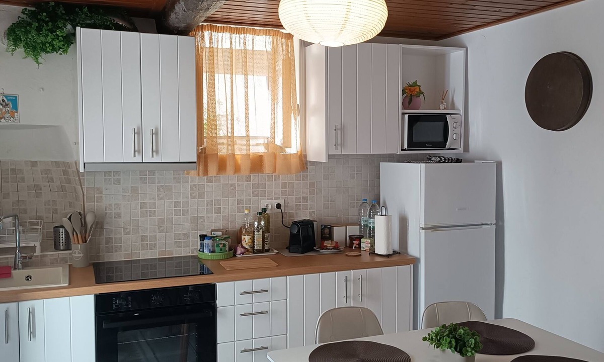 Sifnos Apartment | At the top of Kastro