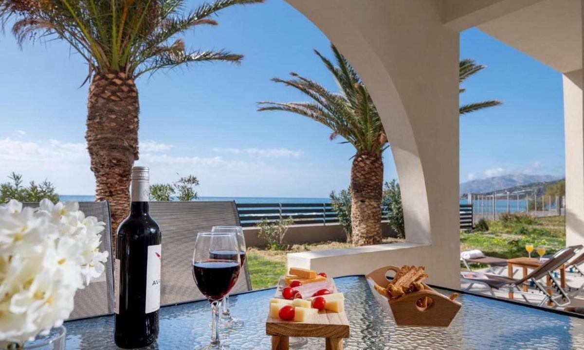 Keratokambos Apartment | Atalanti Seaside Junior Suite 1