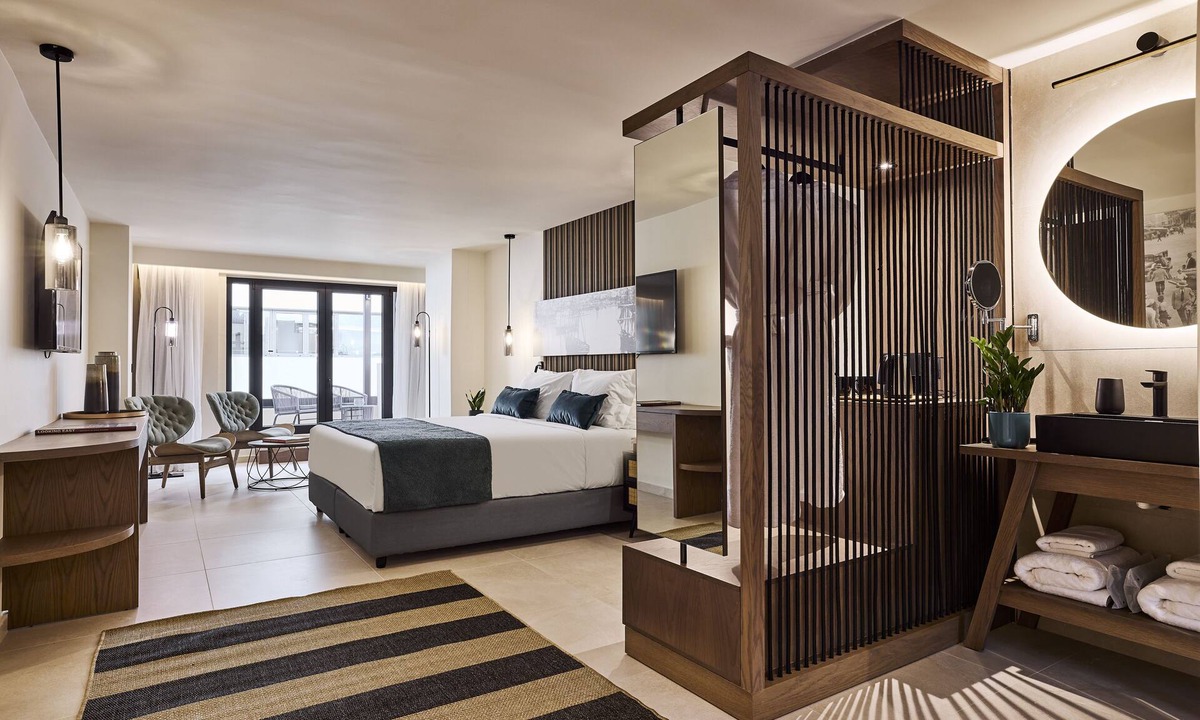 Piraeus Hotel | Athenarum Portus Life & Style Hotel