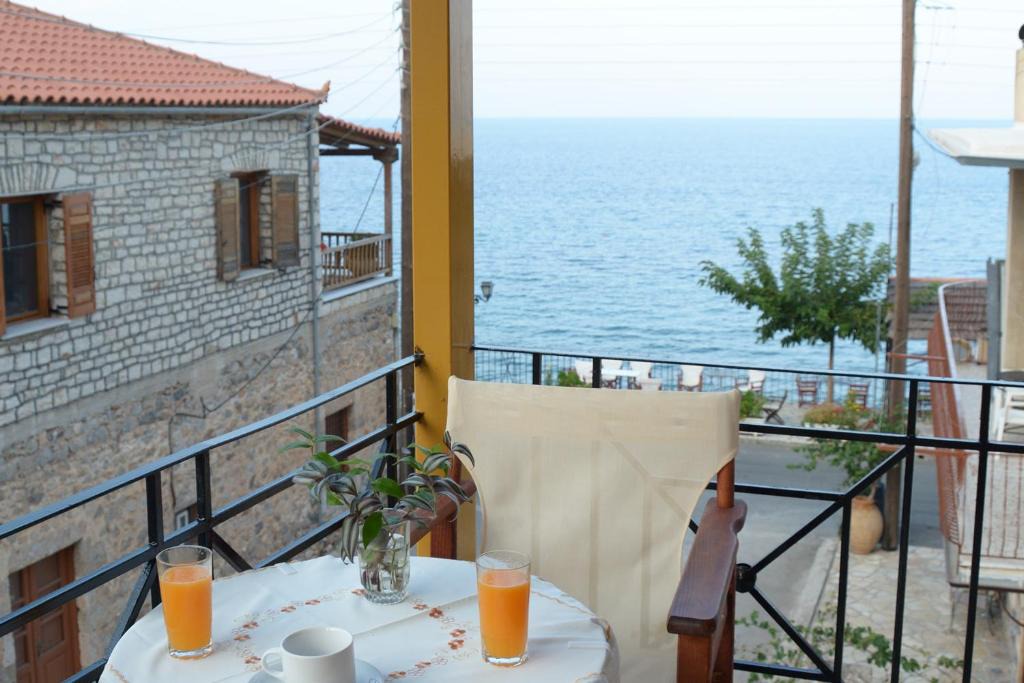 Poulithra Apartment | Avra Apartments