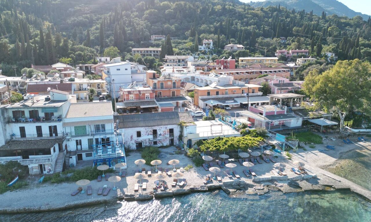 Benitses Hotel | Avra Budget Beach Hotel