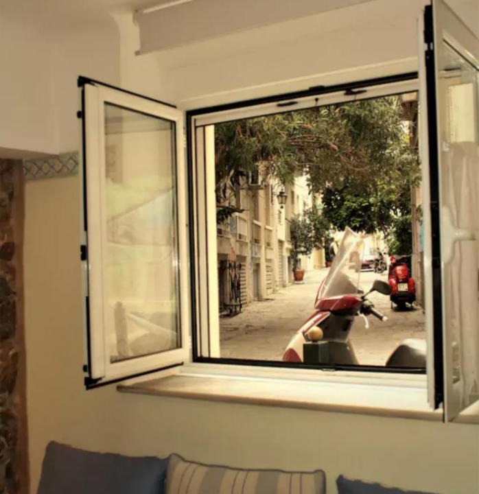 Plaka Apartment | Back to Tradition, by the Acropolis!