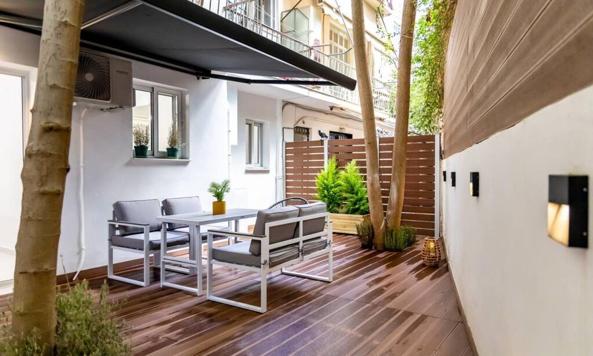 Nea Smirni Apartment | Backyard modern house Nea Smyrni