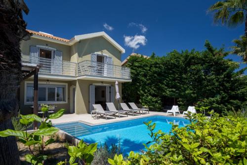 Skala Villa | Beachfront Villa Alexandra