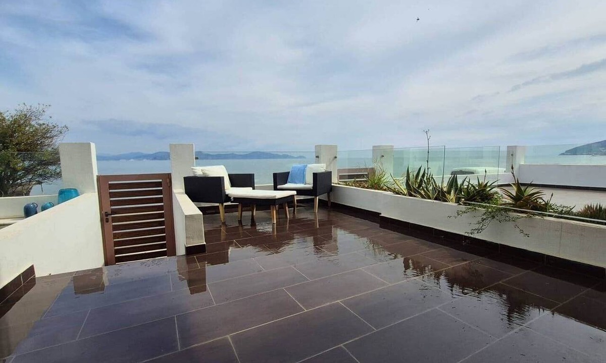 Lerna Apartment | Blue Bay Suites By Comfort Club