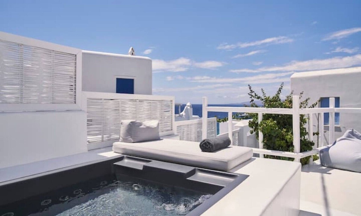 Mykonos Town Apartment | Boho Sea View Suite Outdoor Jacuzzi
