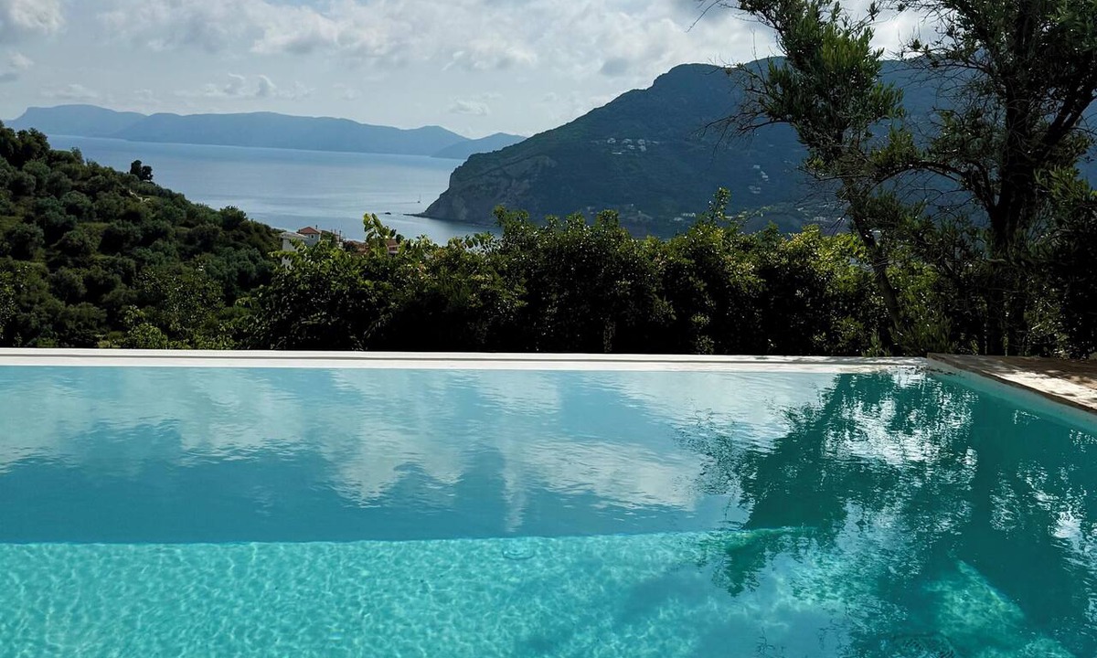 Skopelos Villa | Brand-New Villa 'Maison Magnolia', Infinity Pool & Sea View above Skopelos Town