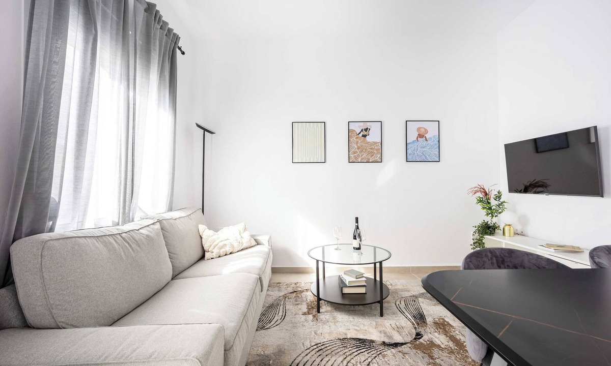 Vyronas Apartment | Bright Cozy 2BR l Private Balcony & Work Corner