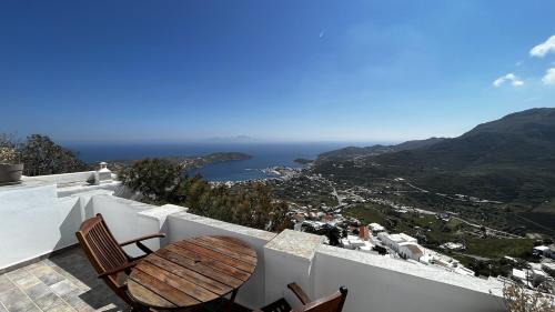 Serifos Apartment | Camaraki Capitano House , Chora Serifos