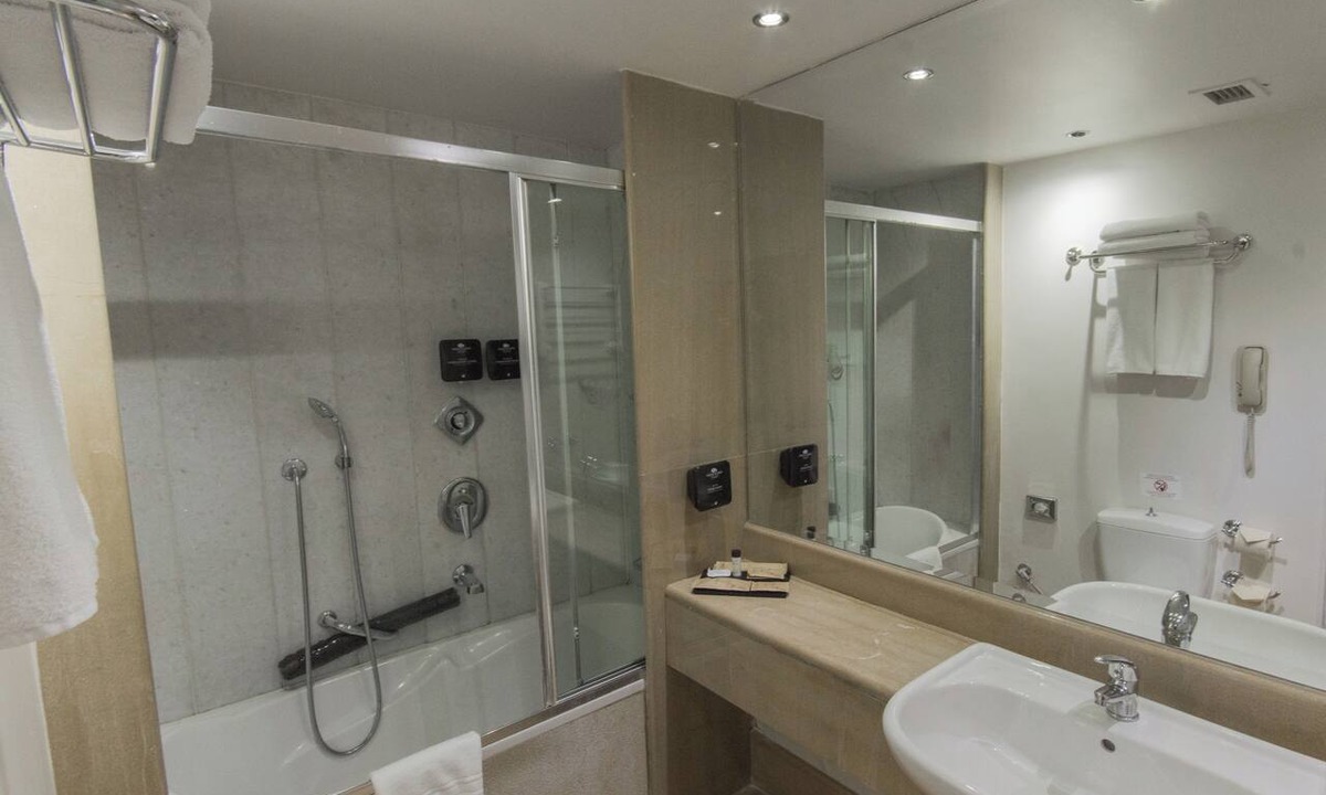 Ladadika Hotel | Capsis Bristol Boutique Hotel