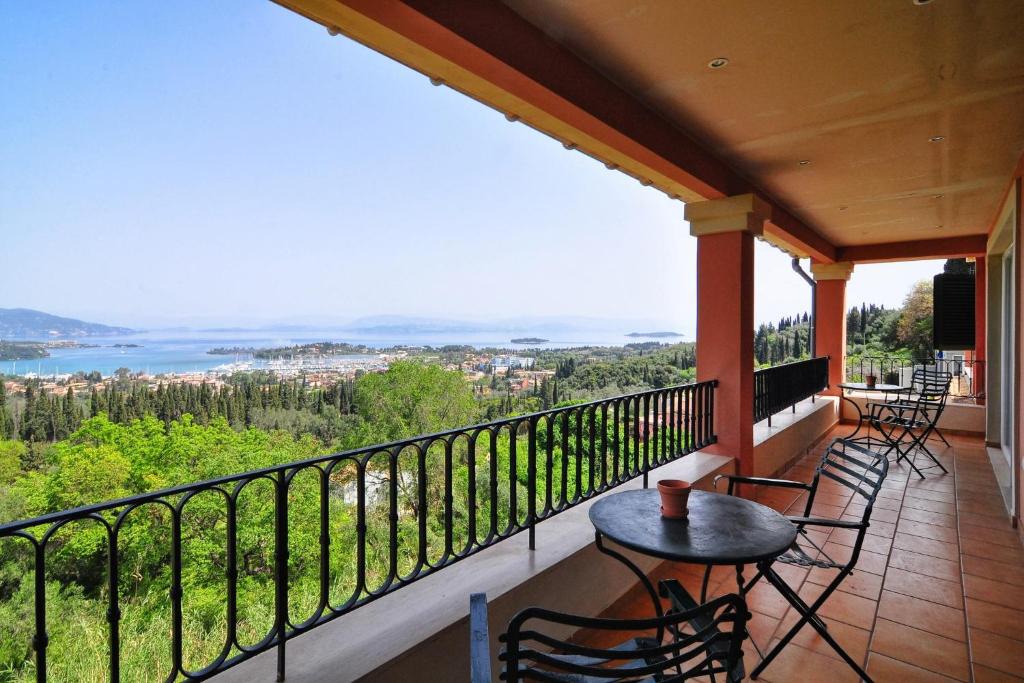 Corfu Town Villa | Casa T with amazing views in Corfu