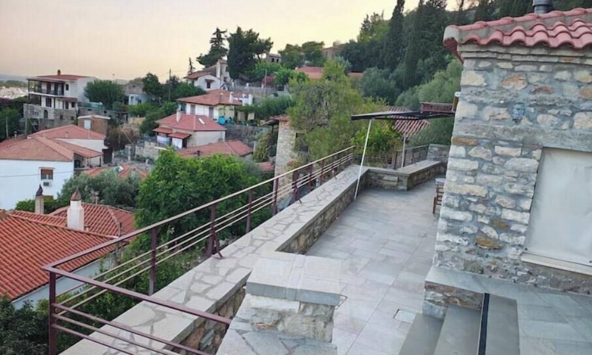 Gefira Mpania Other | Castle Nest City Superior Suite