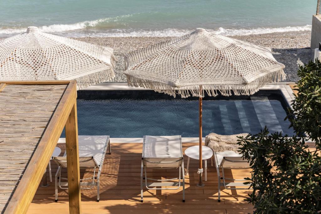 Kato Diminio Apartment | Cavo Dio 6 - Beachfront bliss - Cozy Apt Pool Sunset