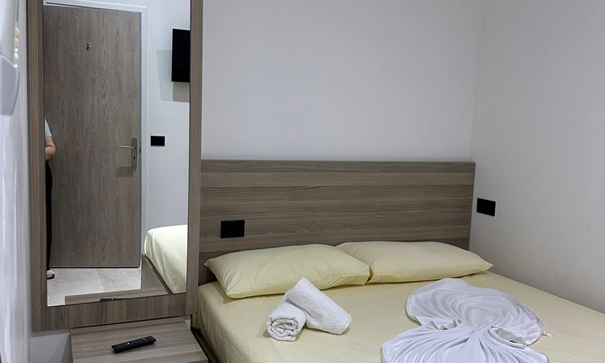 Qender Hostel | Central Boutique Hostel