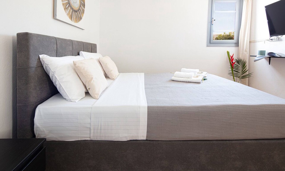 Ornos Apartment | Charming 1-bedroom apartment 150m from beach in Ornos Mykonos with AC, WiFi