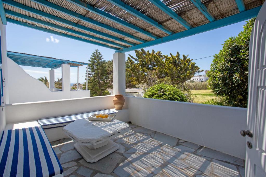 Platis Gialos House | Charming 3 Bedroom Maisonette