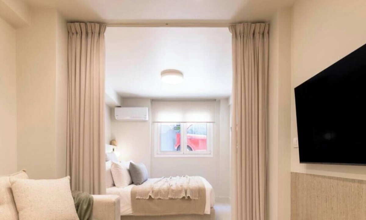 Athens City Centre Apartment | Chic Stay | Spa-Style Bath | Acropolis